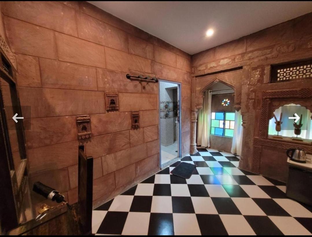 The Kutumb Villa - A Heritage Home Stay Джодхпур Экстерьер фото