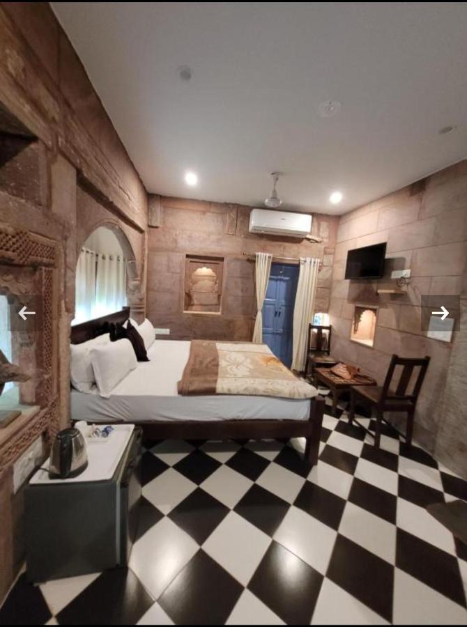 The Kutumb Villa - A Heritage Home Stay Джодхпур Экстерьер фото