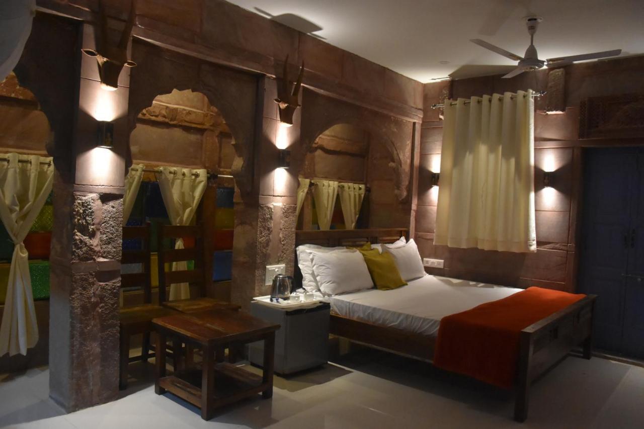 The Kutumb Villa - A Heritage Home Stay Джодхпур Экстерьер фото