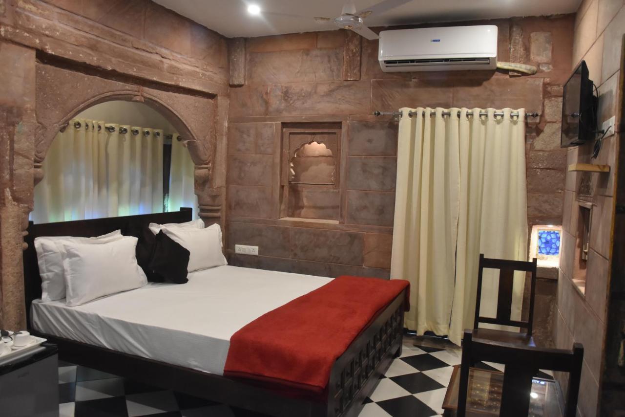 The Kutumb Villa - A Heritage Home Stay Джодхпур Экстерьер фото