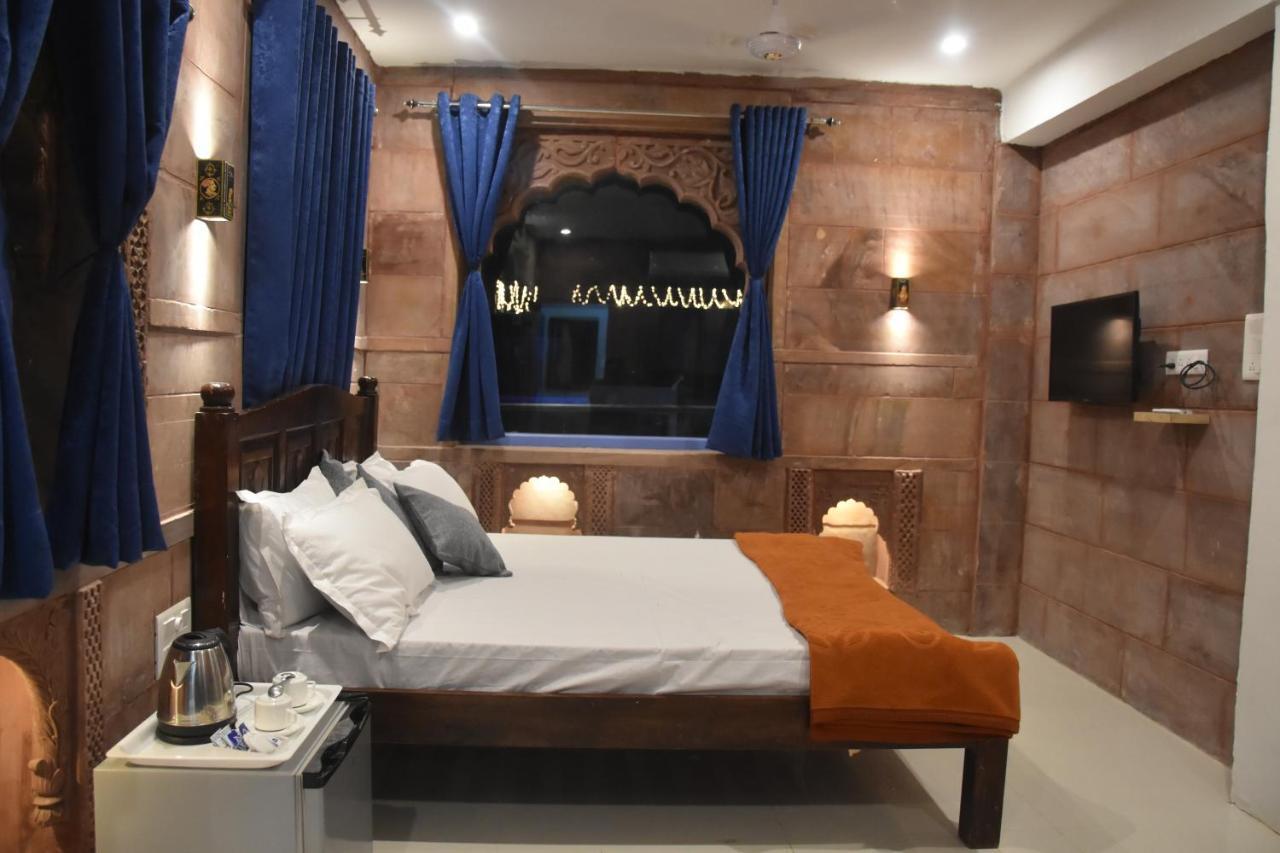 The Kutumb Villa - A Heritage Home Stay Джодхпур Экстерьер фото