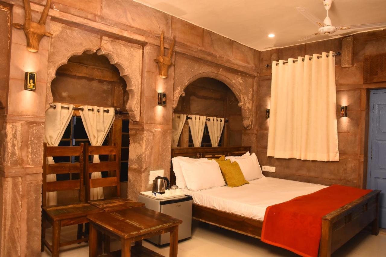 The Kutumb Villa - A Heritage Home Stay Джодхпур Экстерьер фото